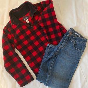 Children’s place jeans and shirt great condition hardly worn size 6